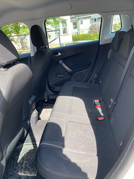 Peugeot 2008 12 of 15