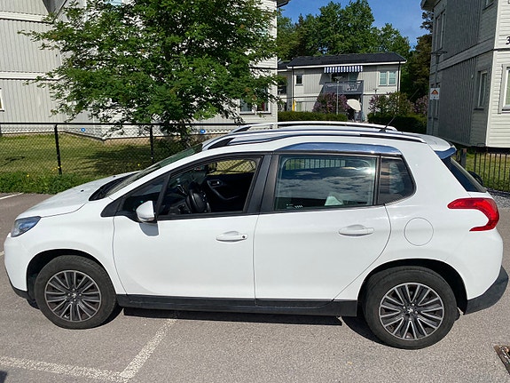 Peugeot 2008 6 of 15
