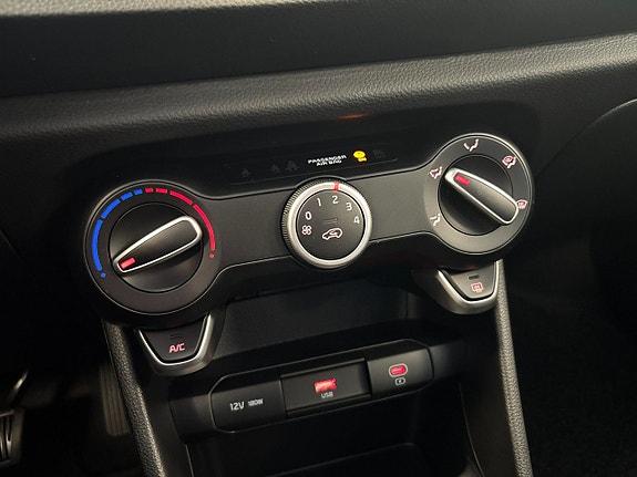 Kia Picanto 14 of 14