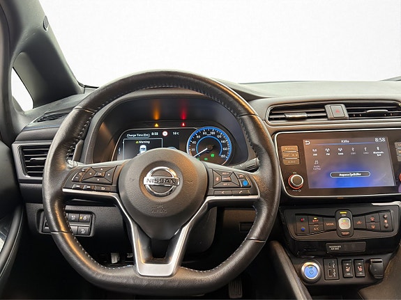 Nissan Leaf 14 of 30