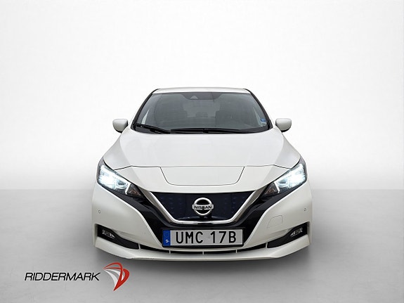 Nissan Leaf 3 of 5