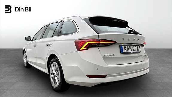 Skoda Octavia 3 of 5