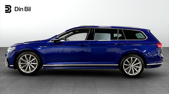 Volkswagen Passat 2 of 5
