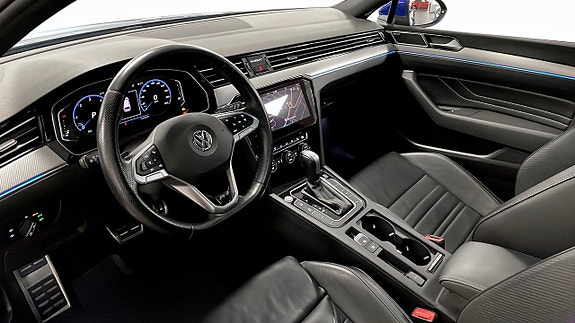 Volkswagen Passat 7 of 22