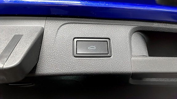 Volkswagen Passat 15 of 22
