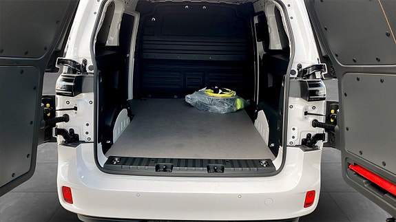 Volkswagen ID. Buzz 12 of 12