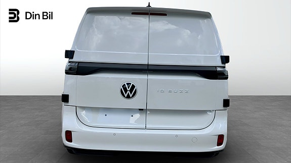 Volkswagen ID. Buzz 5 of 12