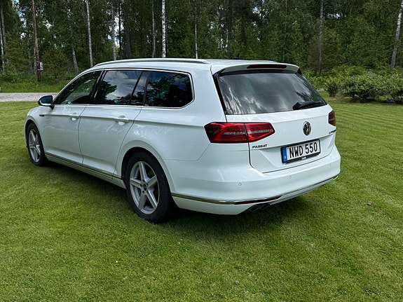 Volkswagen Passat 3 of 5