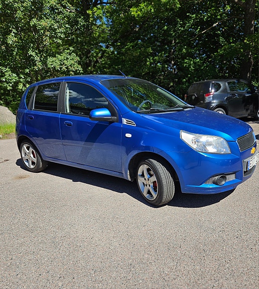 Chevrolet Aveo 3 of 5