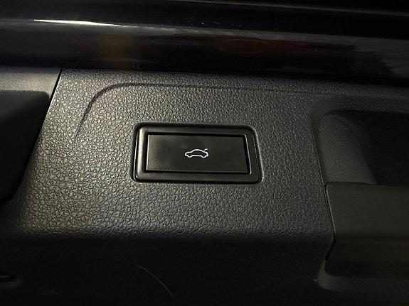 Volkswagen Passat 21 of 22
