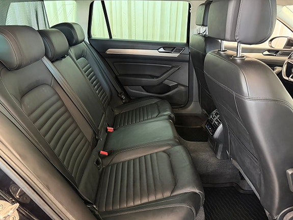 Volkswagen Passat 9 of 22
