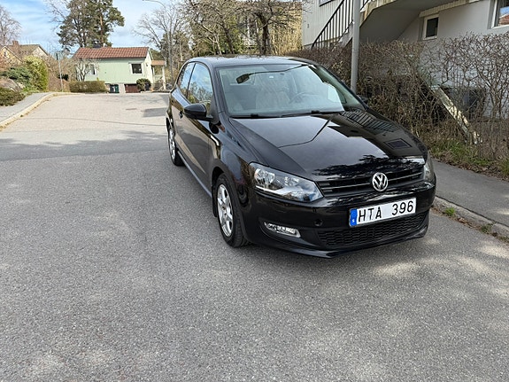 Volkswagen Polo 2 of 5