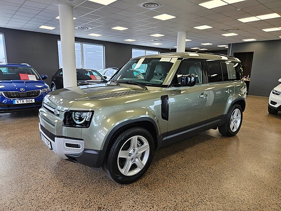 Land Rover Defender 110 3 of 29