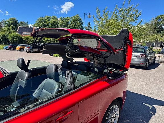 Volvo C70 3 of 10