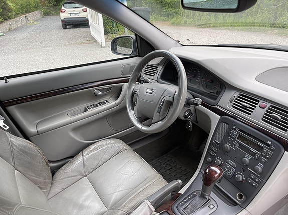 Volvo S80 11 of 19