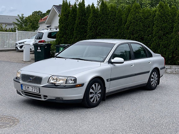 Volvo S80 2 of 19