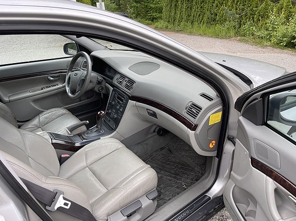 Volvo S80 10 of 19