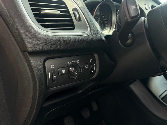 Volvo V40 21 of 24
