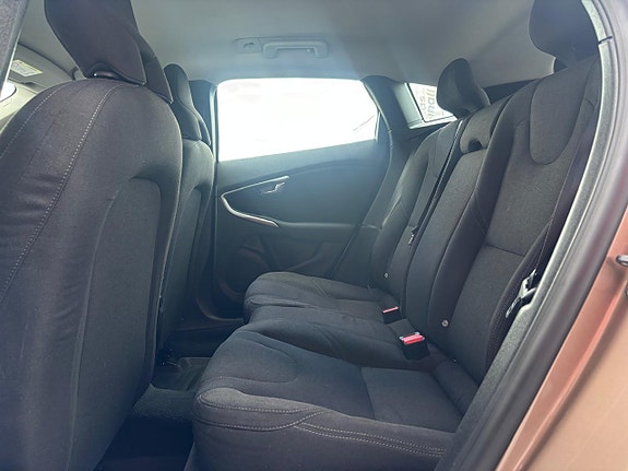 Volvo V40 20 of 24