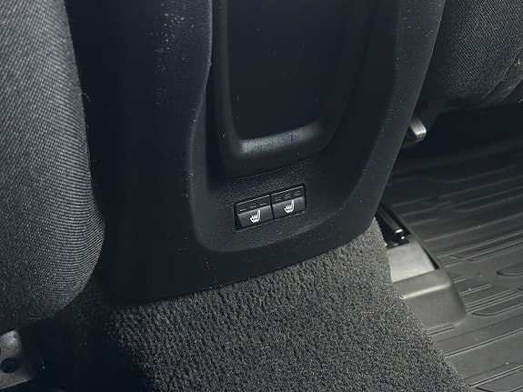 Volvo V40 22 of 24