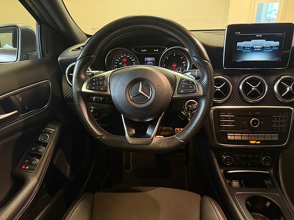 Mercedes-Benz A180 d 8 of 17