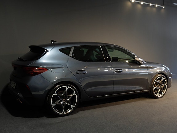 Cupra Leon 4 of 5