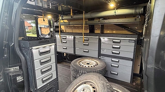 Ford Transit Custom 7 of 13