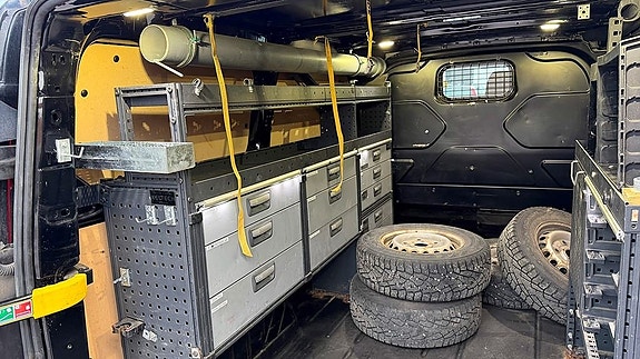 Ford Transit Custom 8 of 13