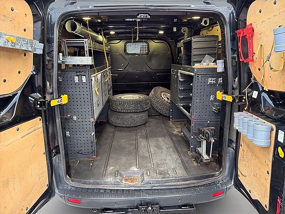 Ford Transit Custom 9 of 13