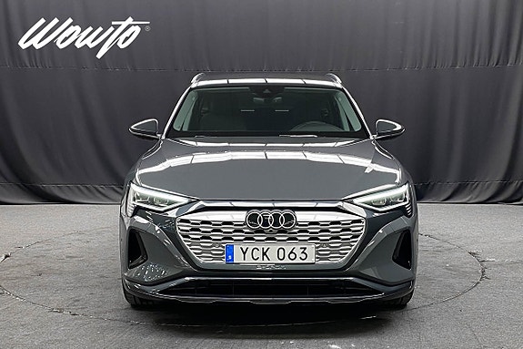 Audi Q8 2 of 5