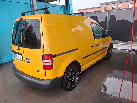 Volkswagen Caddy 4 of 5