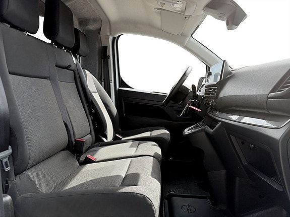Opel Vivaro 13 of 15