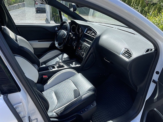 Citroen DS4 11 of 20