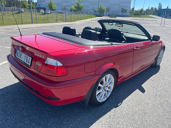 BMW 330Ci 4 of 5