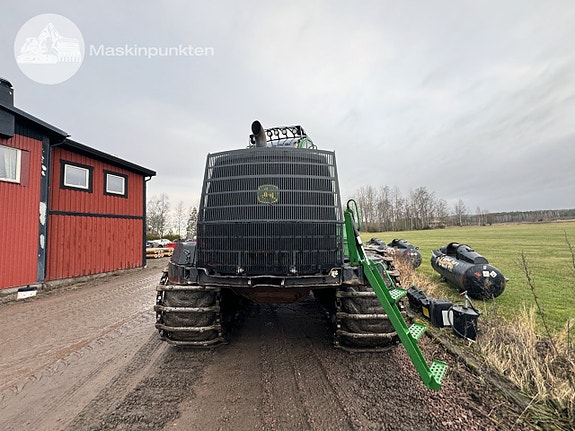 John Deere 1910G 6 of 27