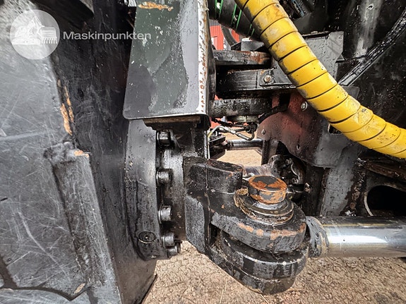 John Deere 1910G 18 of 27