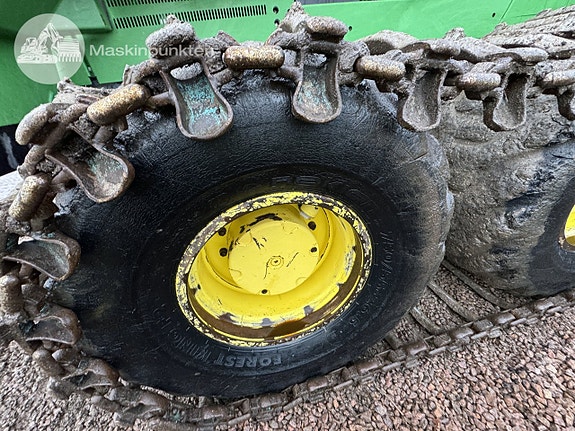 John Deere 1910G 9 of 27