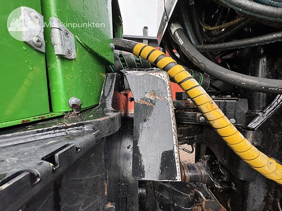 John Deere 1910G 19 of 27