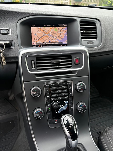 Volvo V60 7 of 11