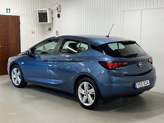 Opel Astra 2 of 5