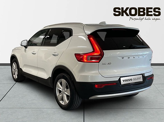 Volvo XC40 6 of 20