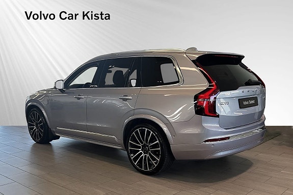 Volvo XC90 4 of 26