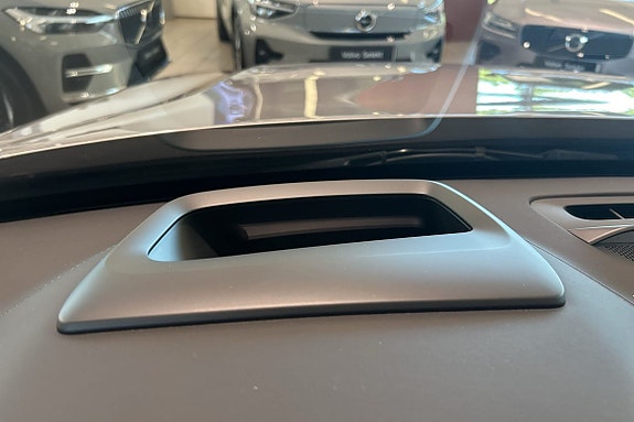 Volvo XC90 19 of 26