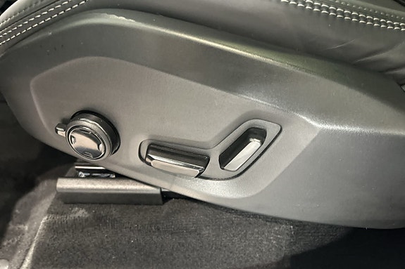 Volvo XC90 22 of 26
