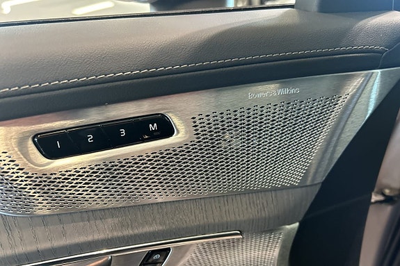 Volvo XC90 17 of 26