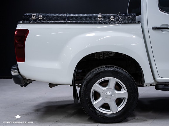 Isuzu D-max 8 of 30