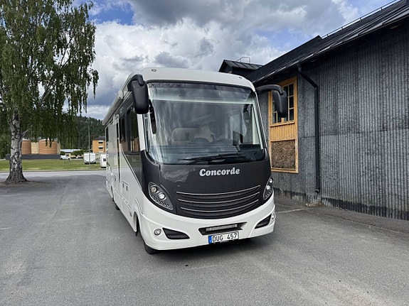 Concorde Charisma 850L 4 of 12