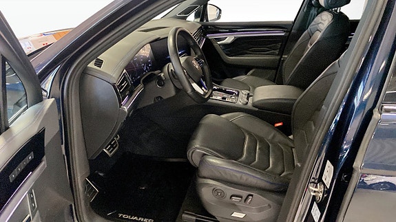 Volkswagen Touareg 8 of 13