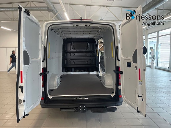 Volkswagen Crafter 16 of 19