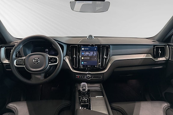 Volvo XC60 9 of 30